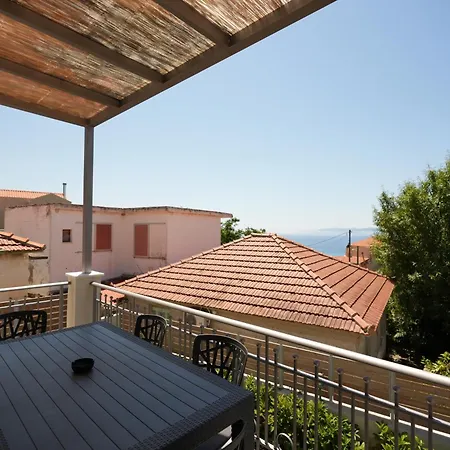 Casa Di Cona Feriehus Lourdata (Kefalonia)